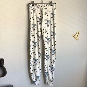 \American Eagle\• Snoopy Winter Velvet PJs